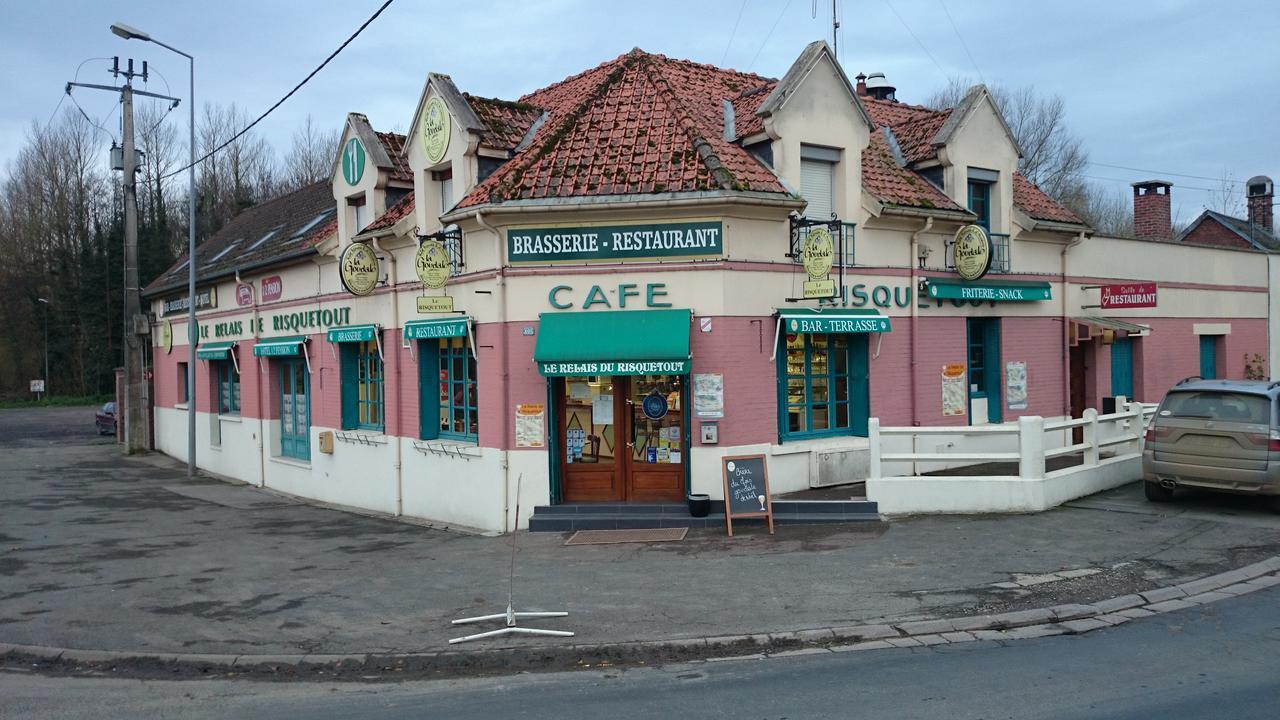 Le Relais De Risquetout Hem-Hardinval Eksteriør bilde